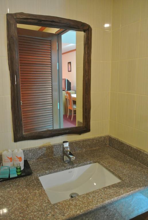 Chaikana Thani Hotel Phatthalung Εξωτερικό φωτογραφία